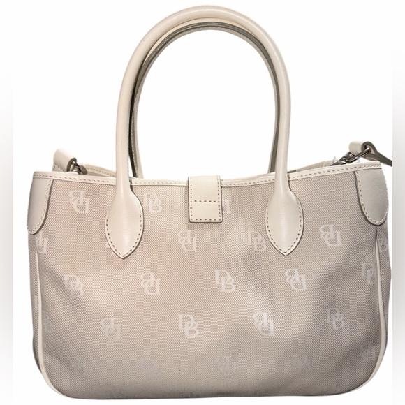 Dooney & Bourke double handle Off white monogram pattern shoulder strap NWOT - Picture 2 of 4